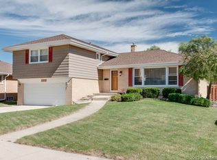 959 S Euclid Ave, Elmhurst, IL 60126