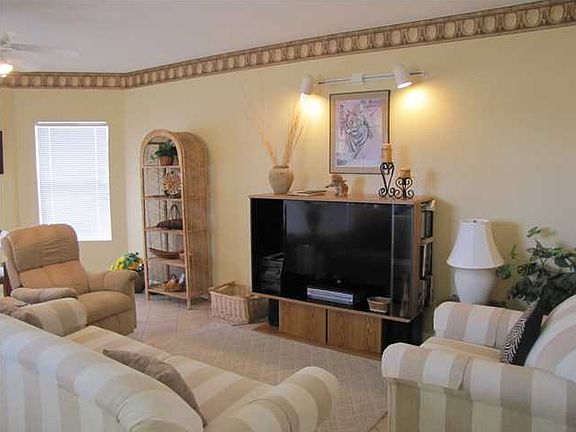 4th image of 775 Gulf Shore Dr Unit 9214