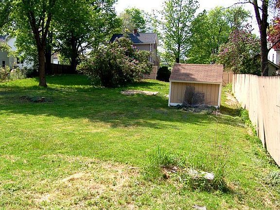 .40 ac with a shed