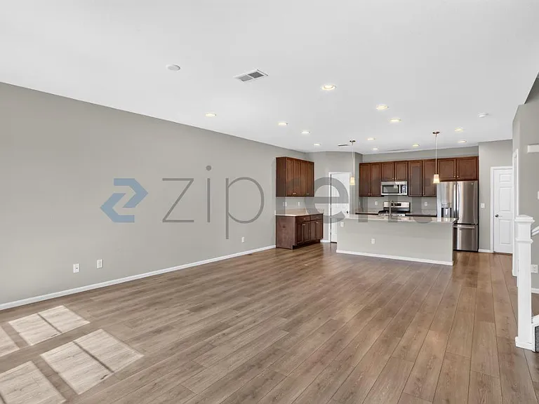 19029 E 64th Pl — Photo 4