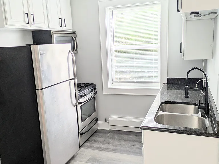 4416 1/2 N Ashland Ave #2 — Photo 13