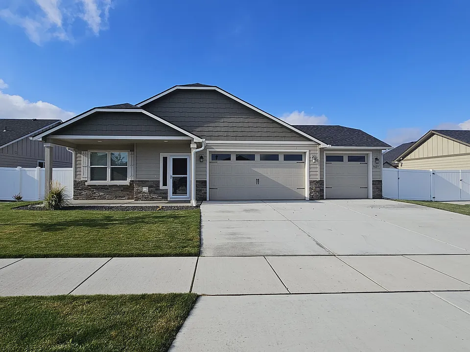 5623 W Lujack Way