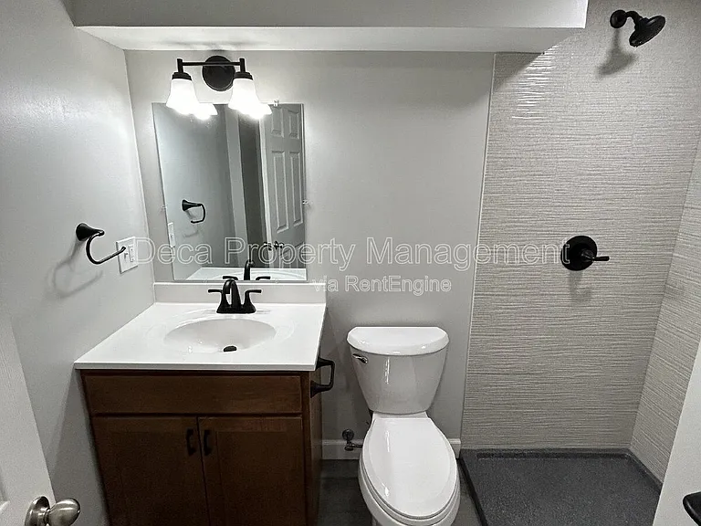 10939 Brookings Dr — Photo 16