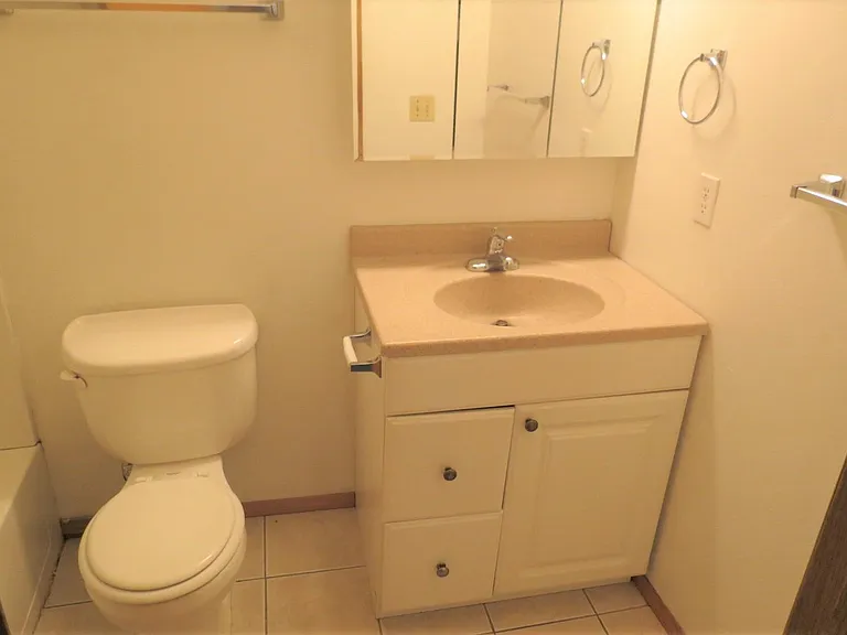 2927 Broadway St #1 — Photo 21