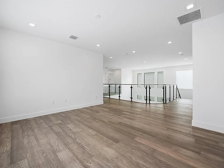8561 Crystal Downs Ave — Photo 28