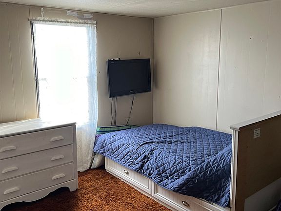5th image of 6417 N Cincinnati St Trailer 33