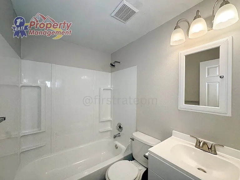 1215 W Beacon St — Photo 8