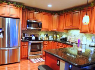 214 Bobwhite Rd, Royal Palm Beach, FL 33411