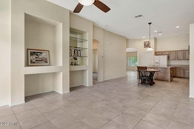 1st image of 44219 W Canyon Creek Dr