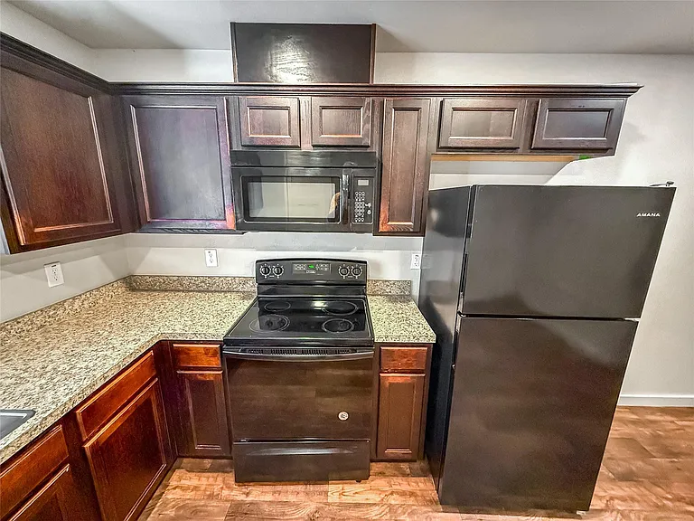 10535 Mills Rd #4B — Photo 9