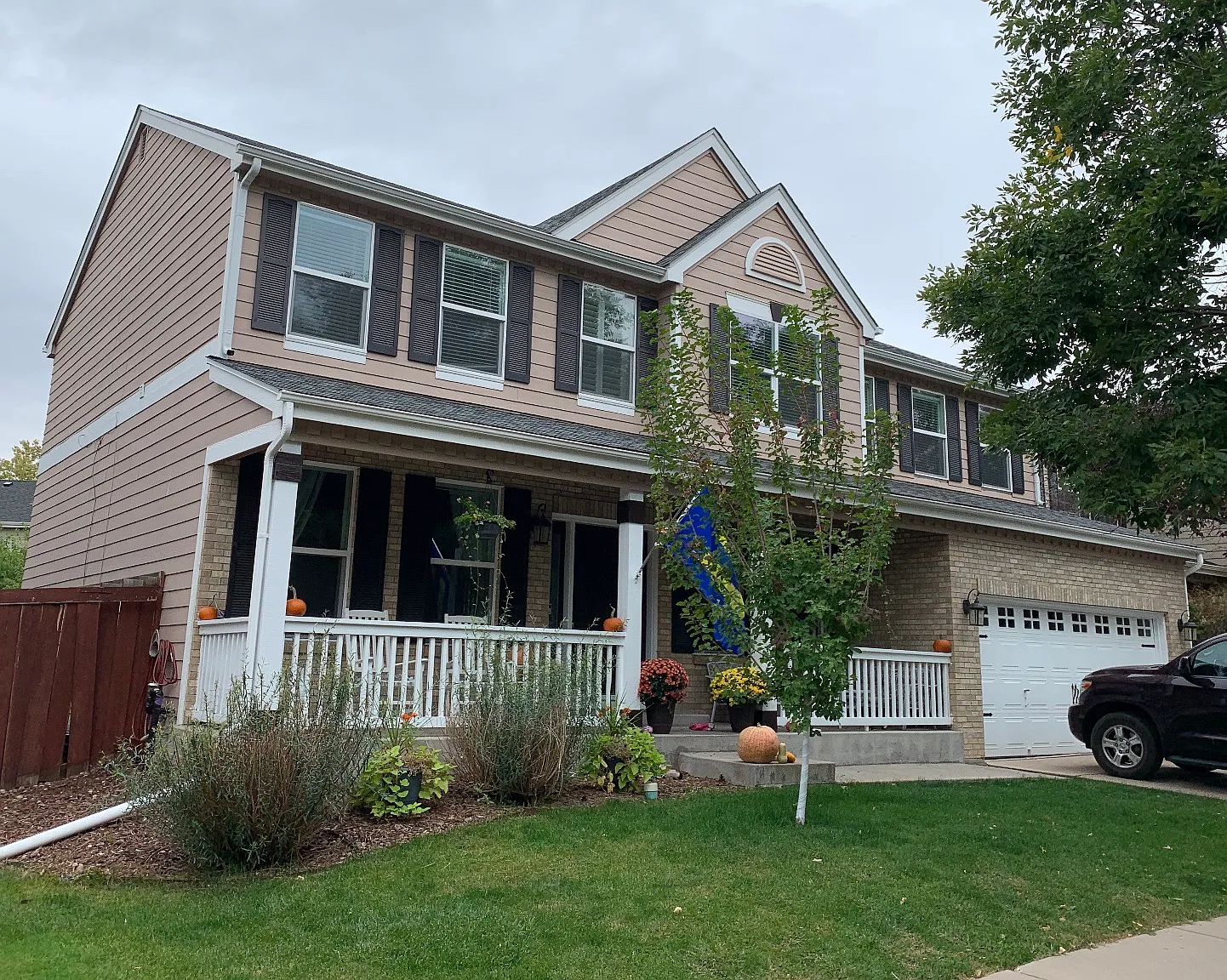 6 bed, 3.5 bath, 3750 sqft, $4,500 — Photo 1