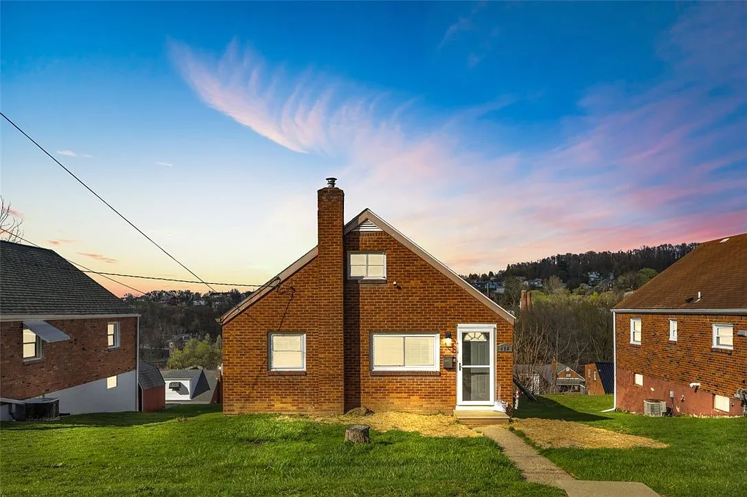418 Mary St photo 1
