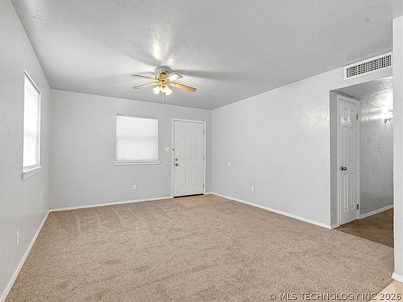 2nd image of 1810 S Broadway Ave