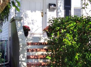 14 Annandale Ter, Newport, RI 02840