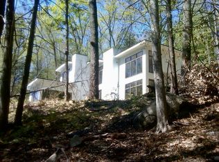 228 Indian Brook Rd, Garrison, NY 10524