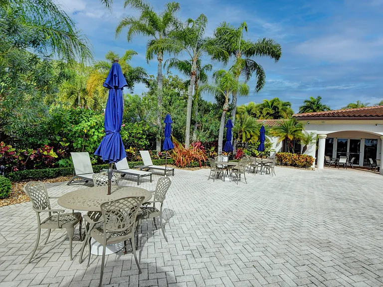11182 Sea Grass Cir — Photo 29