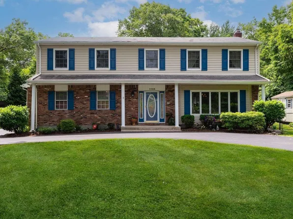 1234 5th Avenue, East Northport, NY 11731