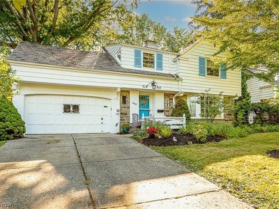 1283 Hereford Rd, Cleveland Heights, OH, 44118