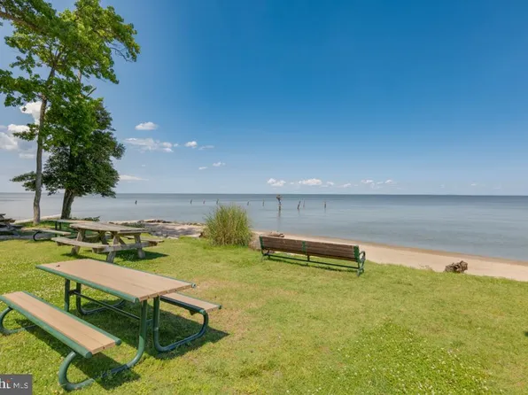 5025 Chavez Ln, Chesapeake Beach, MD 20732
