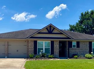 3169 Mariannwood Dr, Port Neches, TX 77651