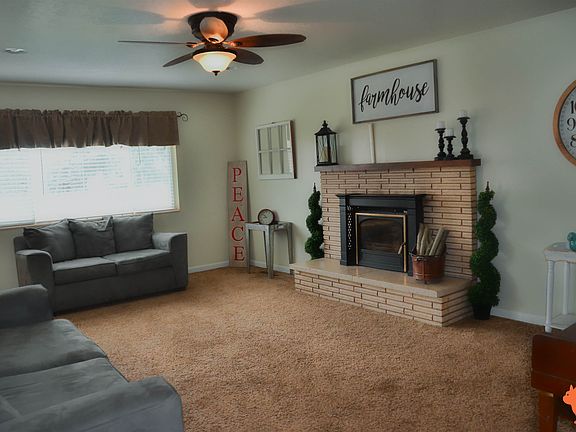2nd image of 2185 Koro Ave