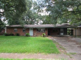 2041 Park Ave W, Eunice, LA 70535
