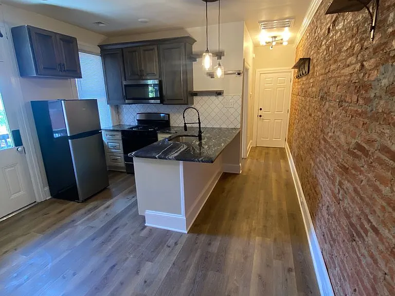 45 S Prince St #47 — Photo 4