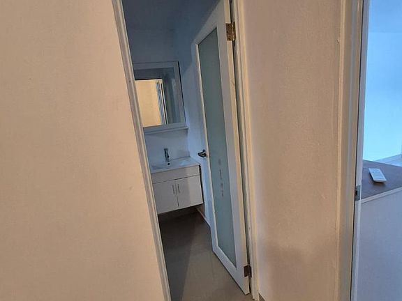 Unit Photo