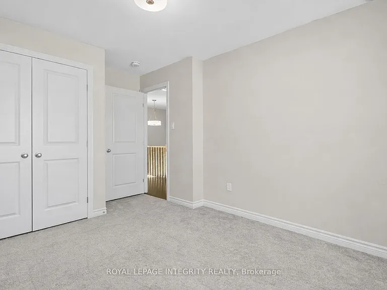 165 Angelonia Cres — Photo 21
