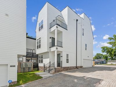 206B N 9th St, Nashville, TN, 37206
