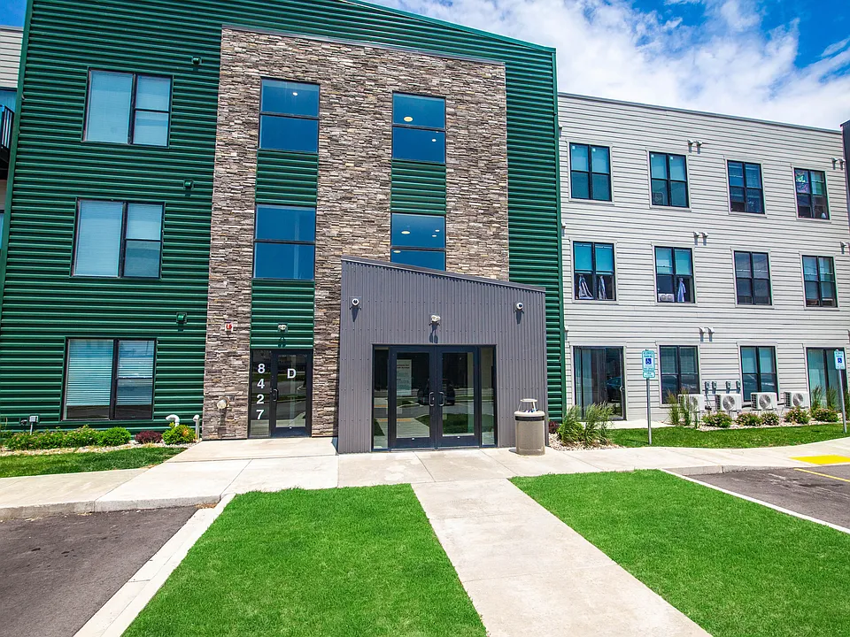 Courtyard at cobblestone Park