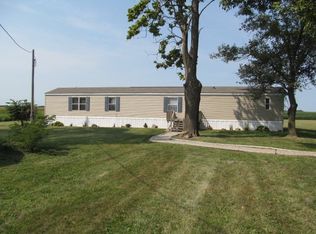 8038 E Dundas Ln, Claremont, IL 62421