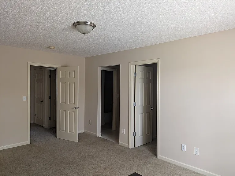 108 Blue Spruce Dr — Photo 33