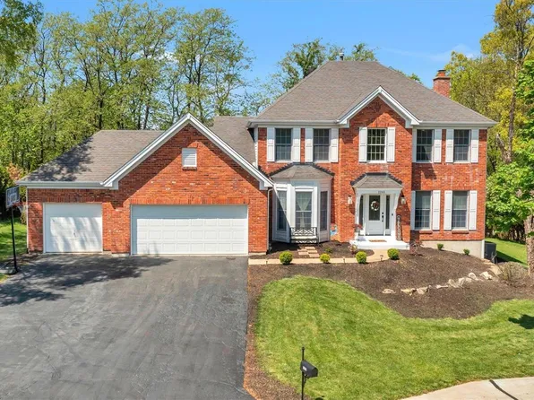 2209 Edge Wood Manor Ln, Ballwin, MO 63011