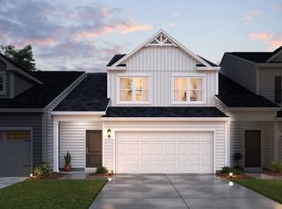 1221 Ayla Ave, Uniontown, OH 44685