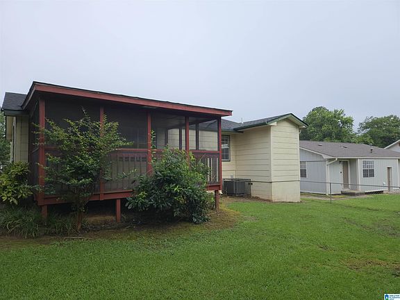 3rd image of 532 Lamplighter Ln