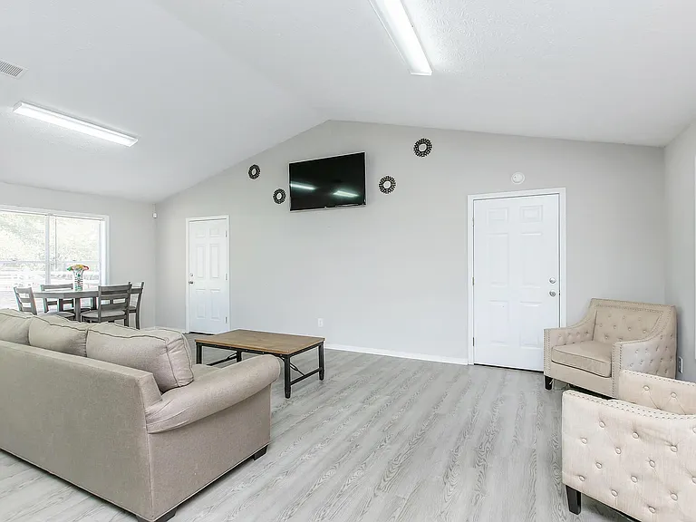 Reserve at Stockbridge — Photo 18