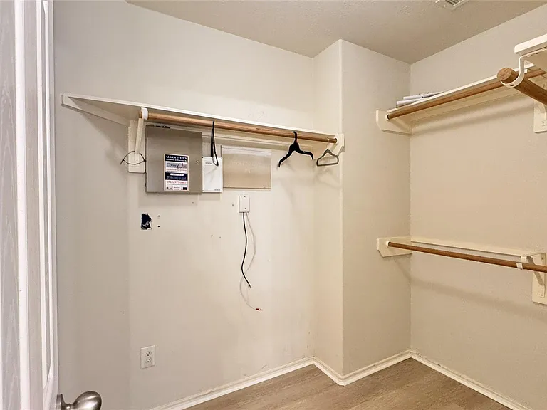 6818 Hampden Point Ct — Photo 13