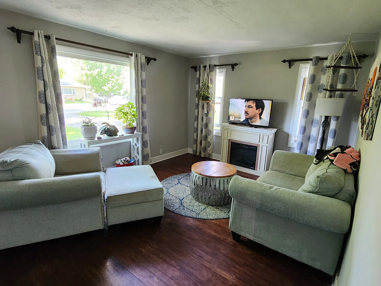 2 bed, 1080 sqft, $1,950 — Photo 3