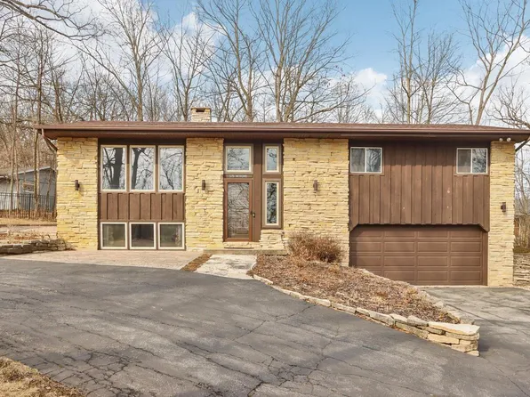 S75W19390 Woodland PLACE, Muskego, WI 53150