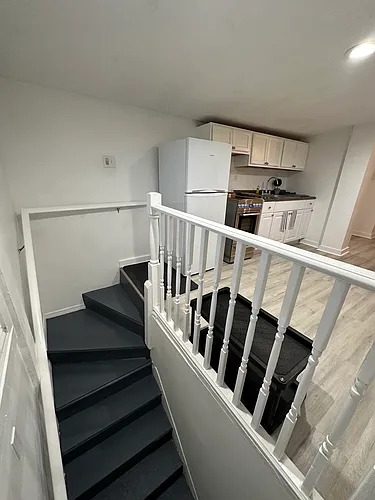 37 Maud St #3 Photo 1 37 Maud St #3 Photo 1
