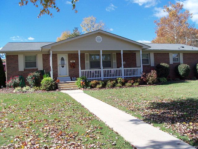 1st image of 849 Miller Ave