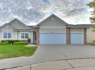 2316 Westwind Dr, Ames, IA 50010