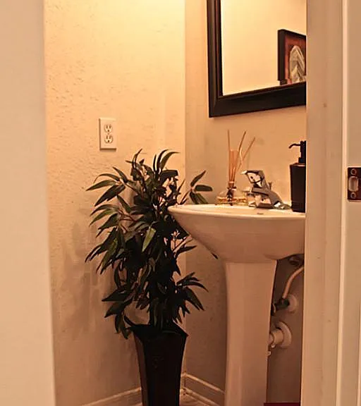 130 Ledgestone Pl — Photo 21