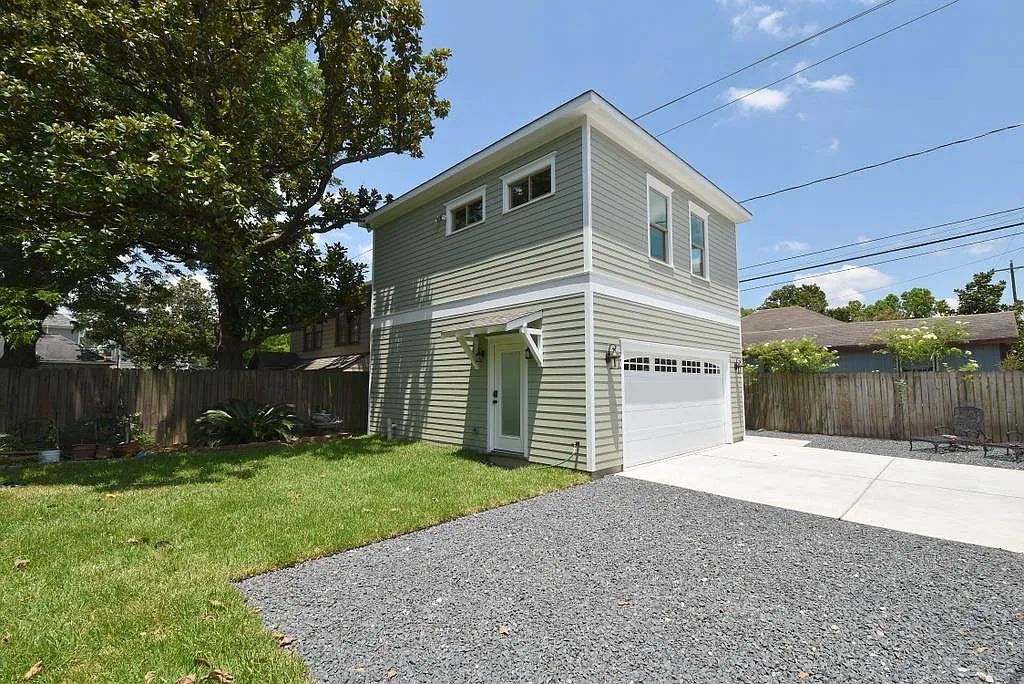 1 bed, 1.0 bath, 528 sqft, $1,700 — Photo 2