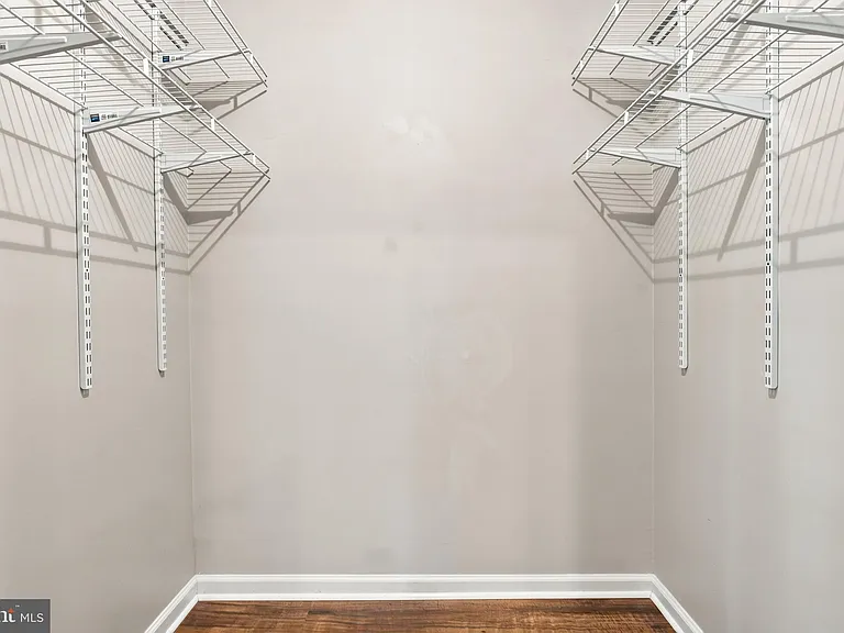 11414 Bronzedale Dr — Photo 31