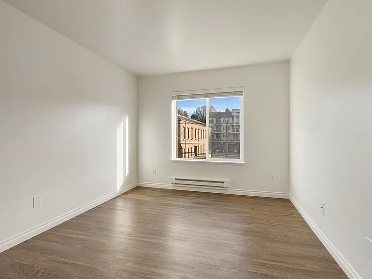 Remi Apartments — Photo 67