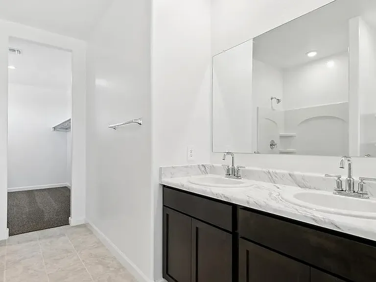 2761 W Sheppard Ave — Photo 4