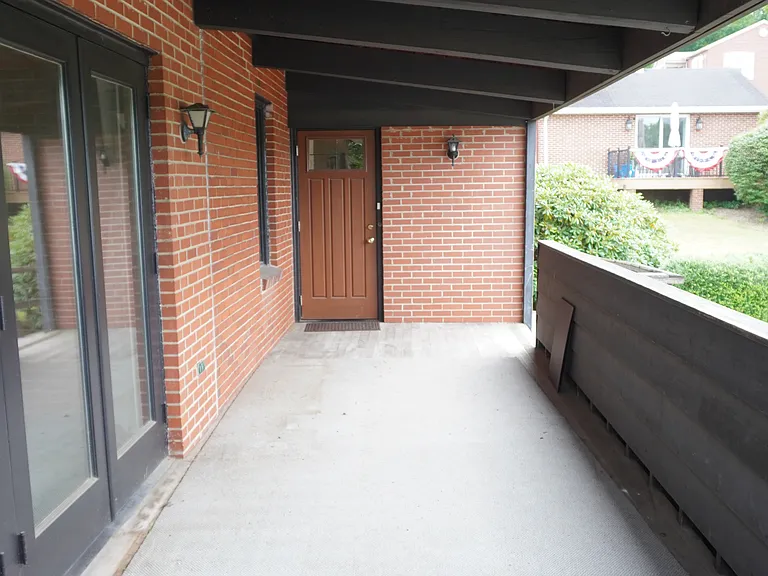 3234 Washington Pike — Photo 4