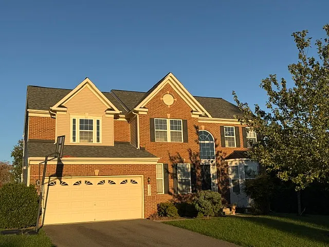 7 bed, 5500 sqft, $5,100 — Photo 2